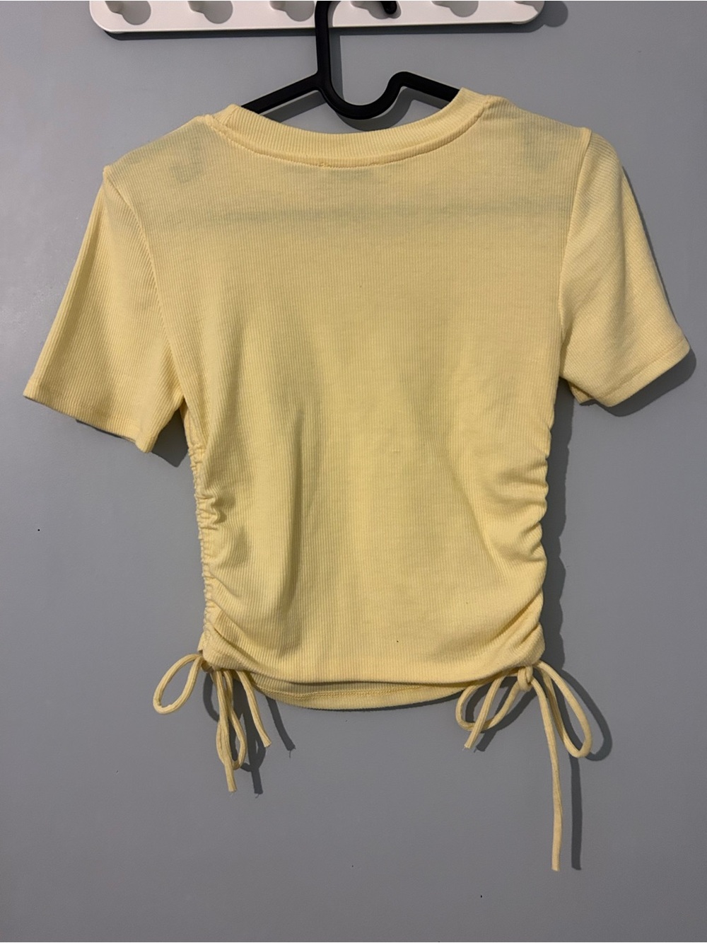 Zara Pale Yellow Ribbed Ruched Tee - Picture 2 of 6